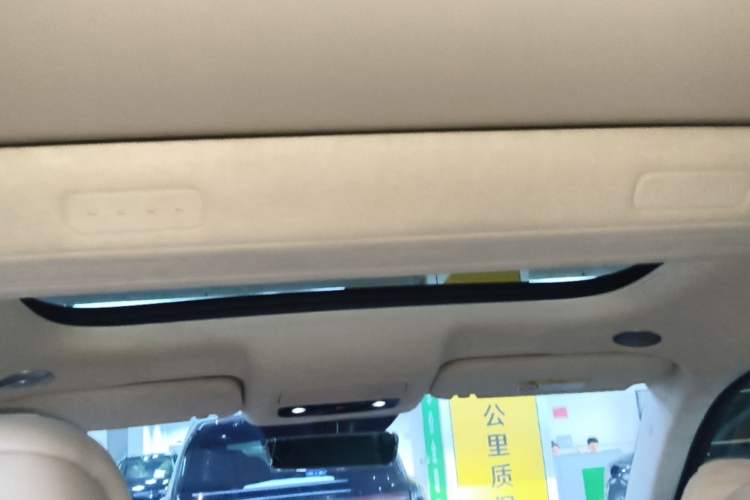 Used Hima AITO M9 2024 All-Electric Ultra Version 100 kWh 6-Seater Model Headliner