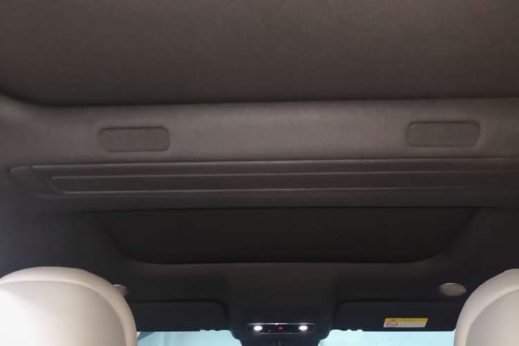 Used Hima AITO M9 2024 All-Electric Ultra Version 100 kWh 5-Seater Model Headliner