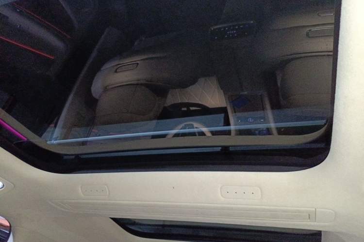Used Hima AITO M9 2024 Range-Extended Ultra Version 52 kWh 6-Seater Model Headliner