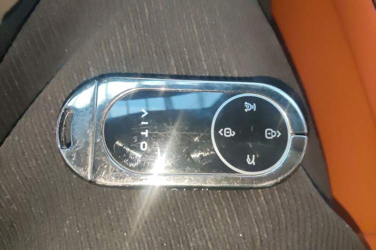 Used Hima AITO M9 2024 Range-Extended Ultra Version 42 kWh 6-Seater Model Interior 1