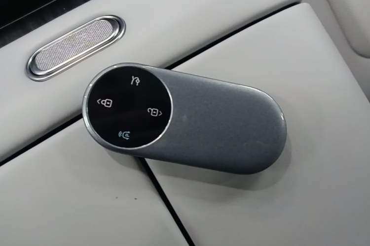 Used Hima AITO M9 2024 Range-Extended Ultra Version 52 kWh 6-Seater Model Interior 1
