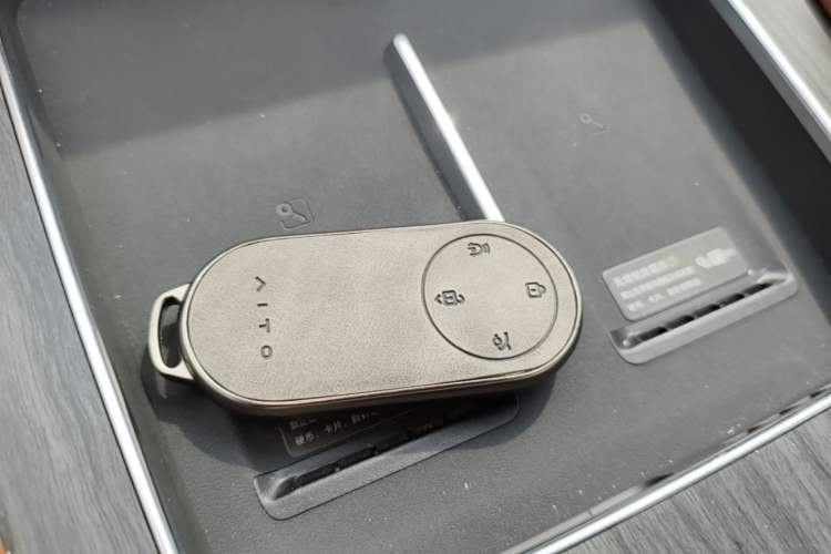 Used Hima AITO M9 2024 Range-Extended Ultra Version 42 kWh 6-Seater Model Interior 1