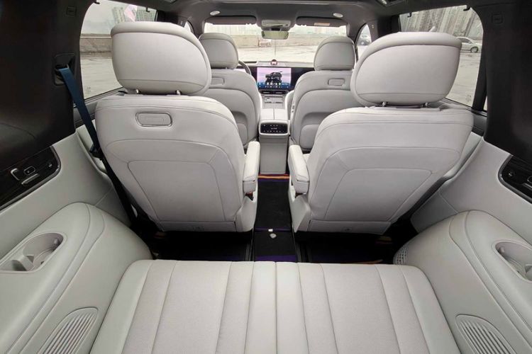 Used Hima AITO M9 2024 Range-Extended Ultra Version 42 kWh 6-Seater Model Interior 1