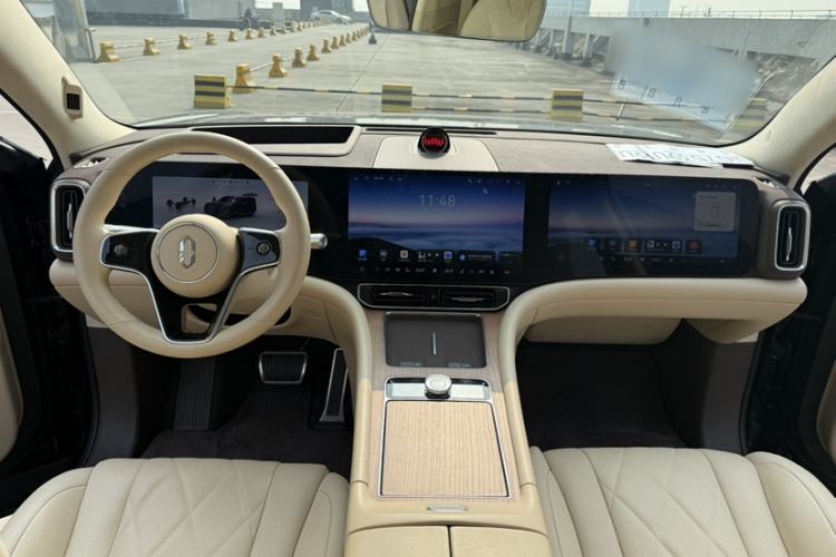 Used Hima AITO M9 2024 Range-Extended Ultra Version 52 kWh 5-Seater Model Interior 1