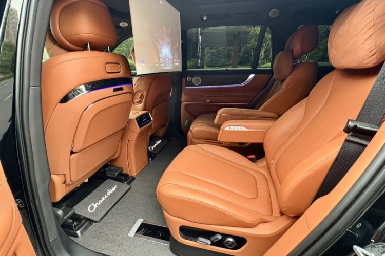 Used Hima AITO M9 2024 Range-Extended Ultra Version 42 kWh 6-Seater Model Interior 1