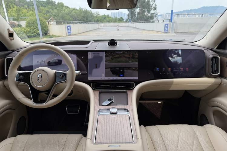 Used Hima AITO M9 2024 Range-Extended Max Edition 42 kWh 6-Seater Version Interior 1