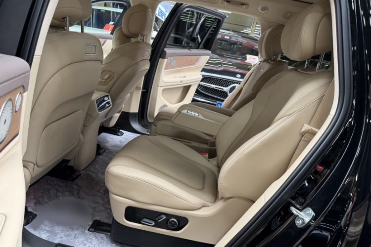 Used Hima AITO M9 2024 Range-Extended Ultra Version 42 kWh 6-Seater Model Interior 11