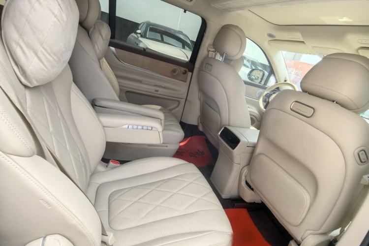 Used Hima AITO M9 2024 Range-Extended Ultra Version 42 kWh 6-Seater Model Interior 2