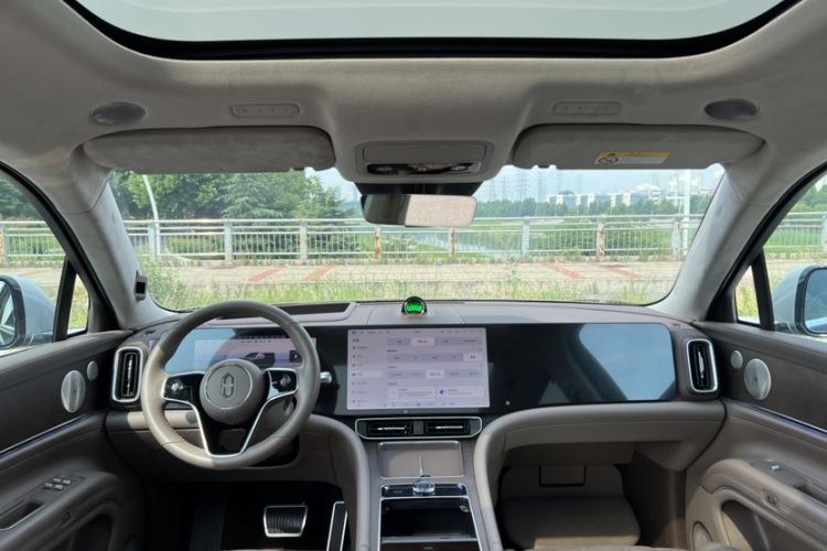 Used Hima AITO M9 2024 Range-Extended Ultra Version 52 kWh 5-Seater Model Interior 2