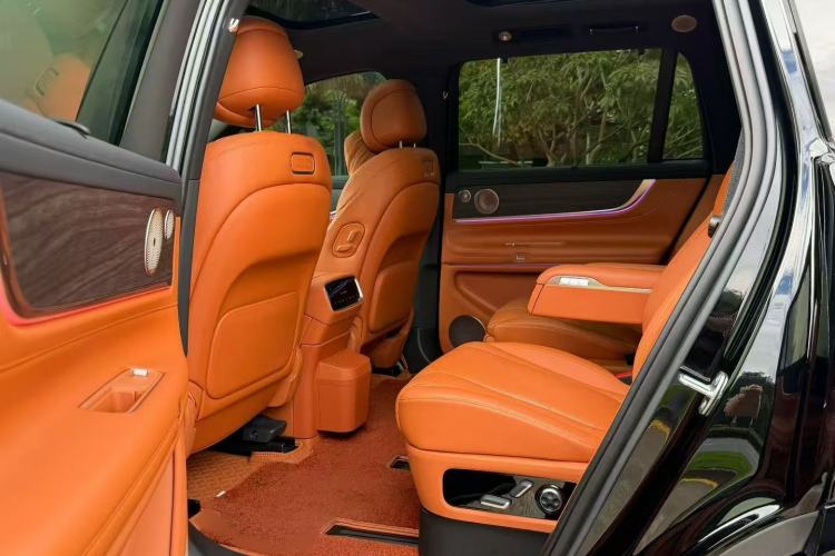 Used Hima AITO M9 2024 Range-Extended Max Edition 42 kWh 6-Seater Version Interior 2