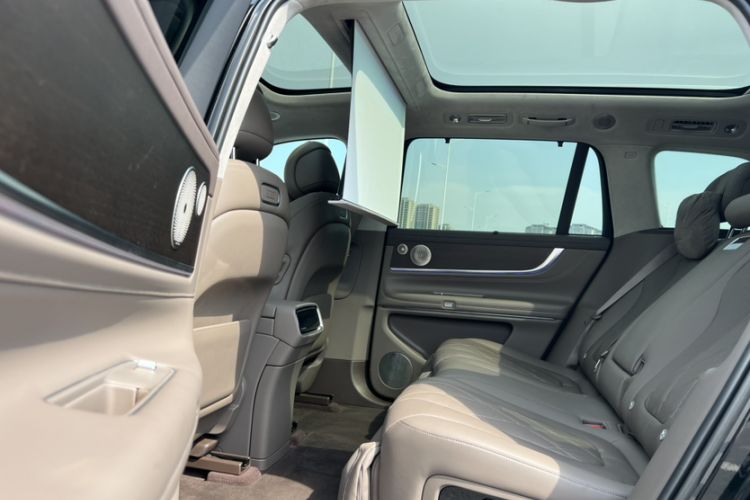 Used Hima AITO M9 2024 Range-Extended Ultra Version 52 kWh 5-Seater Model Interior 3
