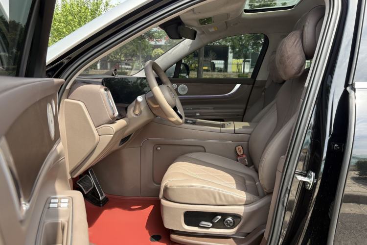 Used Hima AITO M9 2024 Range-Extended Ultra Version 52 kWh 6-Seater Model Interior 3