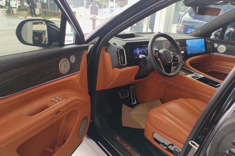 Used Hima AITO M9 2024 Range-Extended Max Edition 52 kWh 5-Seater Version Interior 3