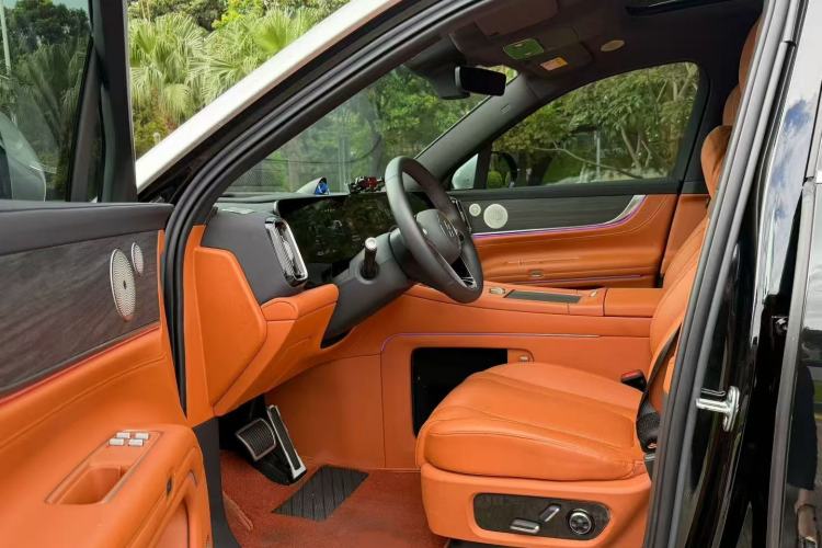 Used Hima AITO M9 2024 Range-Extended Max Edition 42 kWh 6-Seater Version Interior 4