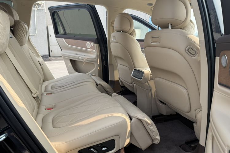 Used Hima AITO M9 2024 Range-Extended Ultra Version 52 kWh 5-Seater Model Interior 4