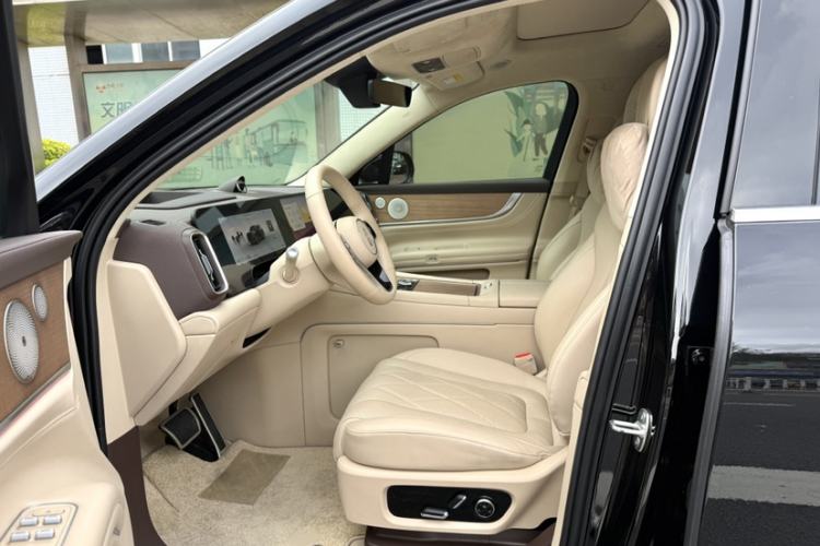 Used Hima AITO M9 2024 Range-Extended Max Edition 42 kWh 5-Seater Version Interior 4