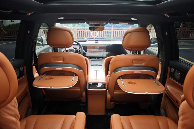 Used Hima AITO M9 2024 Range-Extended Max Edition 42 kWh 6-Seater Version Interior 5