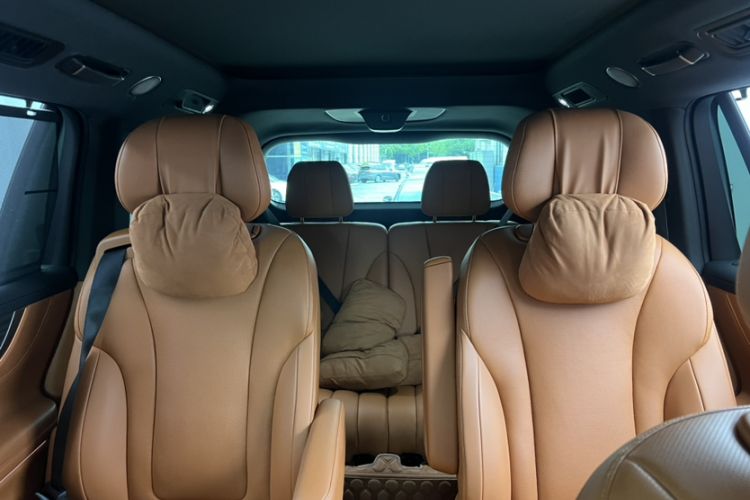 Used Hima AITO M9 2024 Range-Extended Ultra Version 42 kWh 6-Seater Model Interior 5