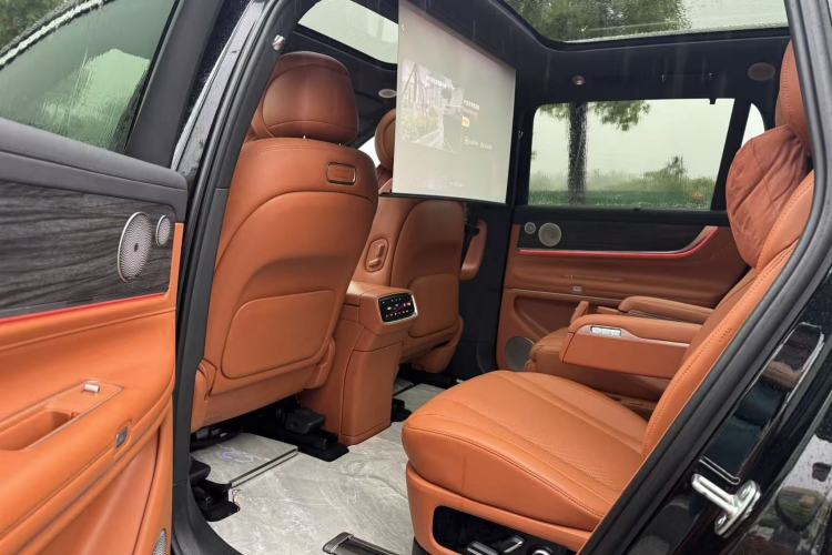 Used Hima AITO M9 2024 Range-Extended Ultra Version 42 kWh 6-Seater Model Interior 5