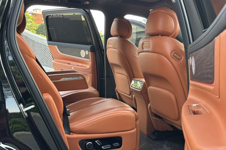 Used Hima AITO M9 2024 Range-Extended Ultra Version 52 kWh 6-Seater Model Interior 5