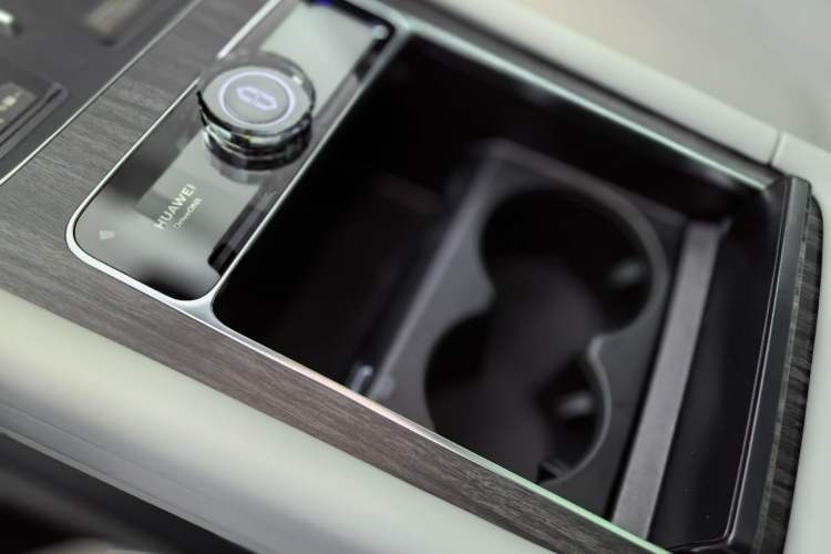 Used Hima AITO M9 2024 Range-Extended Max Edition 42 kWh 6-Seater Version Interior 6