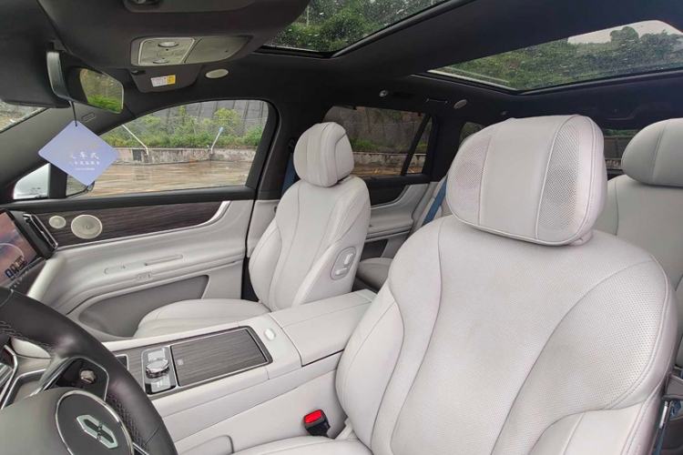 Used Hima AITO M9 2024 Range-Extended Ultra Version 42 kWh 6-Seater Model Interior 7