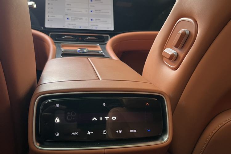 Used Hima AITO M9 2024 Range-Extended Max Edition 42 kWh 6-Seater Version Interior 7
