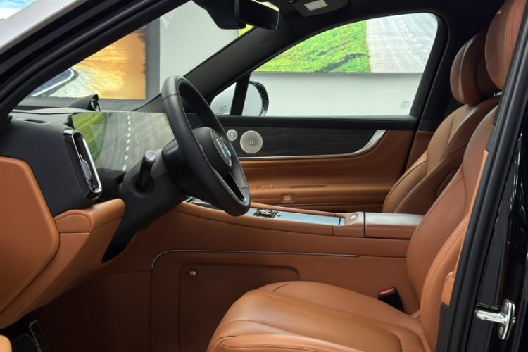 Used Hima AITO M9 2024 Range-Extended Ultra Version 52 kWh 6-Seater Model Interior 8