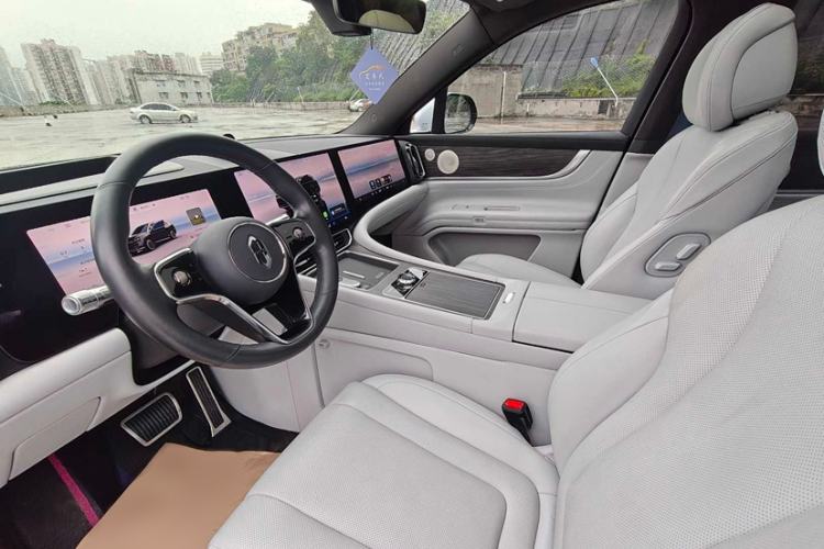 Used Hima AITO M9 2024 Range-Extended Ultra Version 42 kWh 6-Seater Model Interior 8