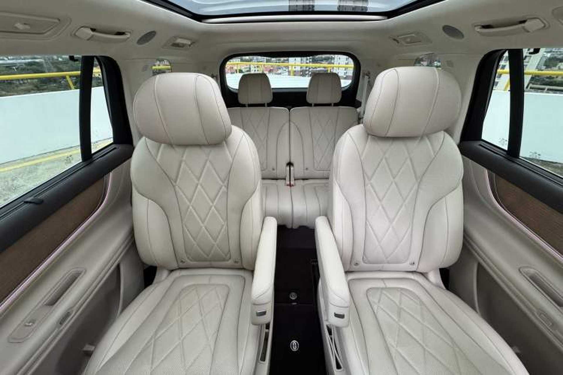 Used Hima AITO M9 2024 Range-Extended Max Edition 42 kWh 6-Seater Version Interior 9