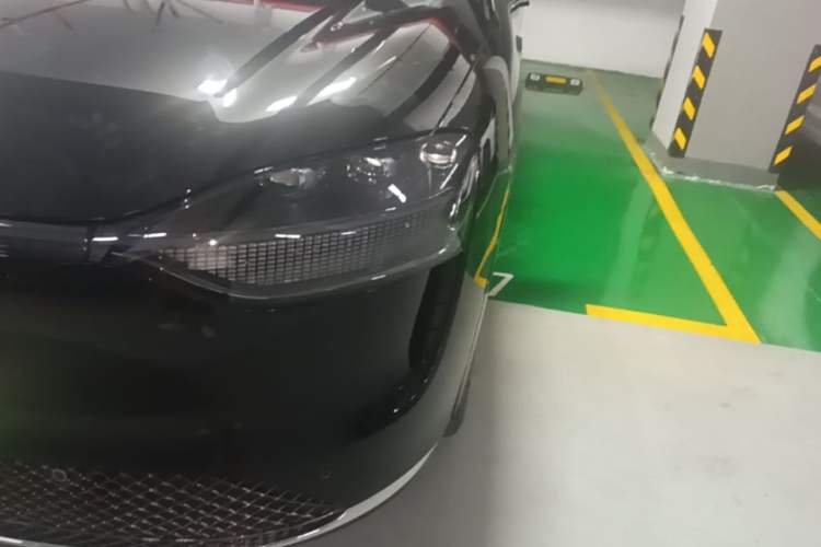 Used Hima AITO M9 2024 All-Electric Max Version 100 kWh 6-Seater Left Front Headlight