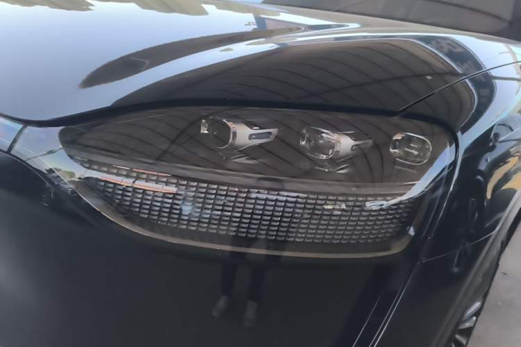 Used Hima AITO M9 2024 Range-Extended Ultra Version 52 kWh 6-Seater Model Left Front Headlight