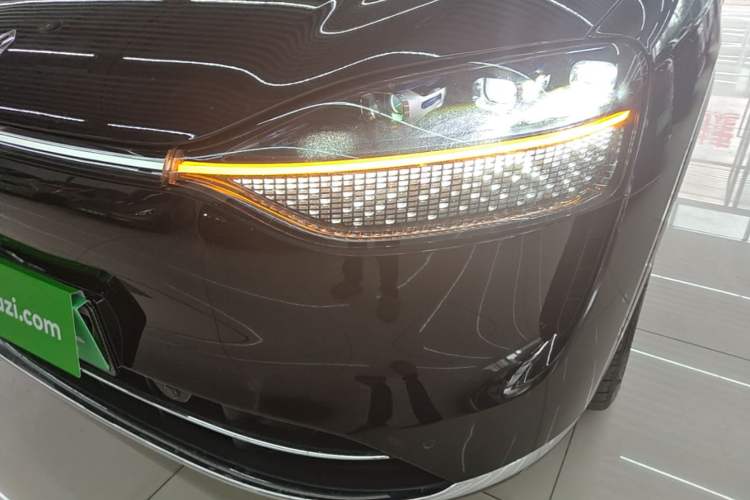 Used Hima AITO M9 2024 Range-Extended Ultra Version 42 kWh 6-Seater Model Left Front Headlight