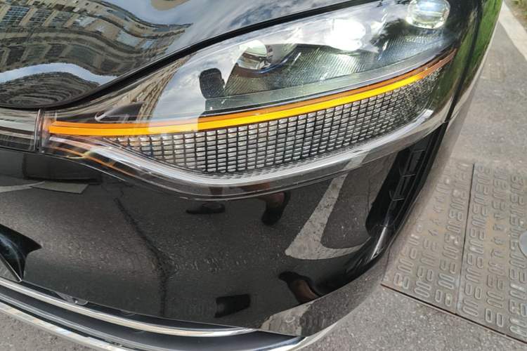 Used Hima AITO M9 2024 Range-Extended Max Edition 42 kWh 6-Seater Version Left Front Headlight