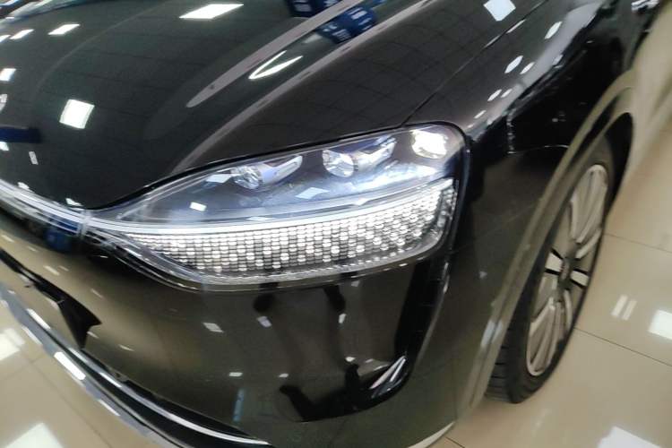 Used Hima AITO M9 2024 Range-Extended Max Edition 42 kWh 6-Seater Version Left Front Headlight