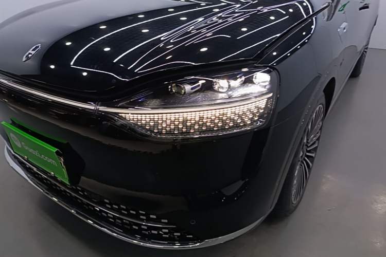 Used Hima AITO M9 2024 Range-Extended Ultra Version 42 kWh 6-Seater Model Left Front Headlight