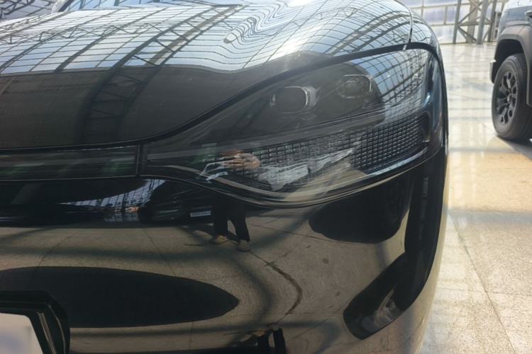 Used Hima AITO M9 2024 Range-Extended Ultra Version 52 kWh 5-Seater Model Left Front Headlight