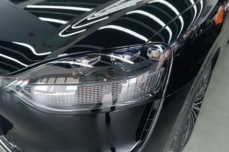 Used Hima AITO M9 2024 Range-Extended Ultra Version 52 kWh 5-Seater Model Left Front Headlight
