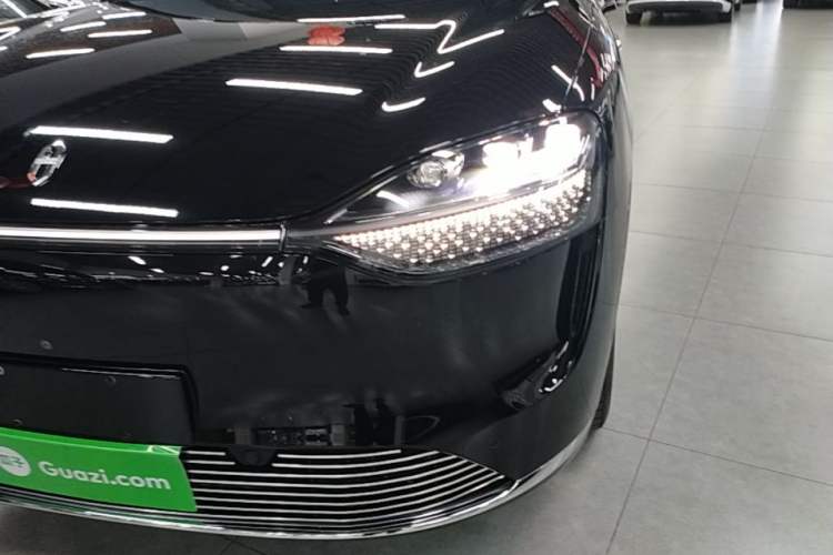 Used Hima AITO M9 2024 Range-Extended Ultra Version 42 kWh 6-Seater Model Left Front Headlight