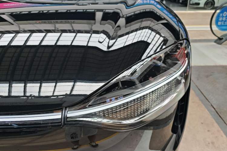 Used Hima AITO M9 2024 Range-Extended Ultra Version 52 kWh 6-Seater Model Left Front Headlight