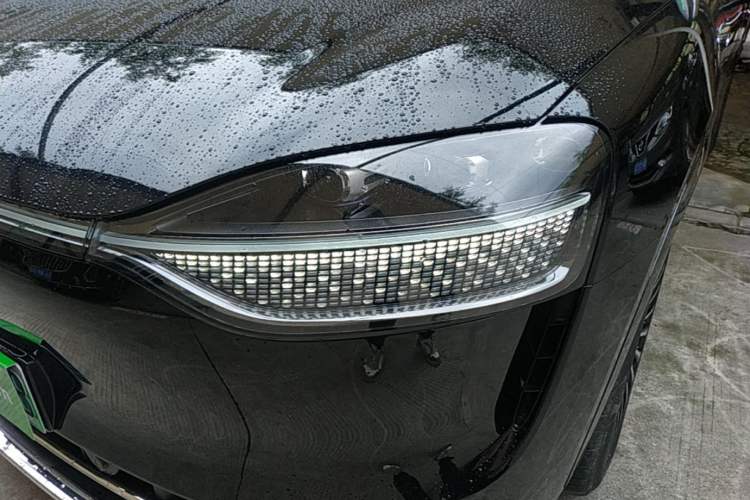 Used Hima AITO M9 2024 Range-Extended Ultra Version 52 kWh 6-Seater Model Left Front Headlight