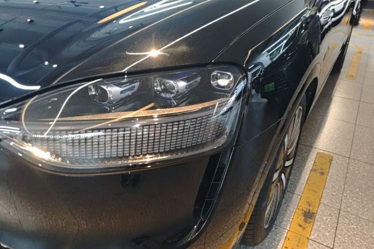 Used Hima AITO M9 2024 Range-Extended Ultra Version 52 kWh 6-Seater Model Left Front Headlight
