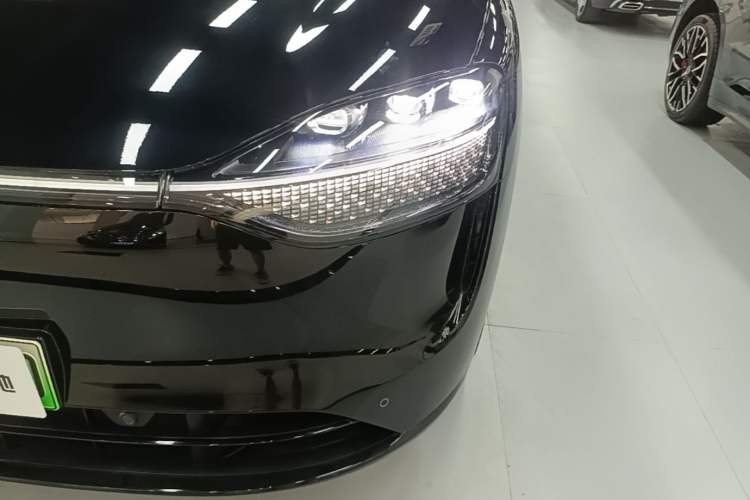 Used Hima AITO M9 2024 Range-Extended Max Edition 42 kWh 6-Seater Version Left Front Headlight
