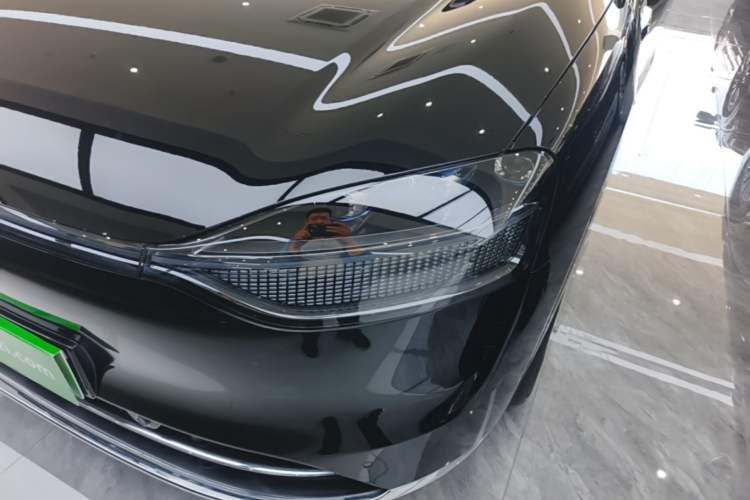 Used Hima AITO M9 2024 Range-Extended Ultra Version 42 kWh 6-Seater Model Left Front Headlight