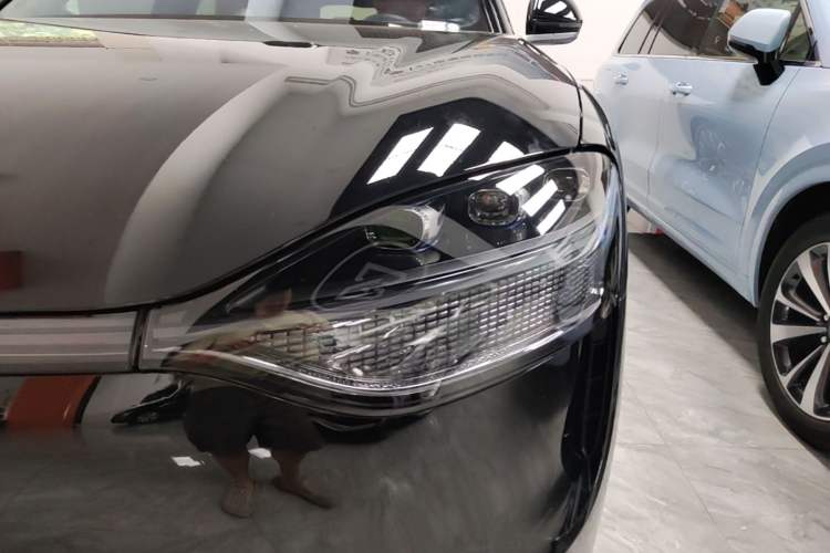Used Hima AITO M9 2024 Range-Extended Ultra Version 42 kWh 6-Seater Model Left Front Headlight