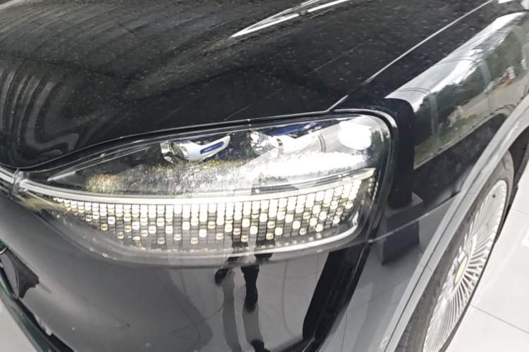 Used Hima AITO M9 2024 Range-Extended Ultra Version 52 kWh 6-Seater Model Left Front Headlight