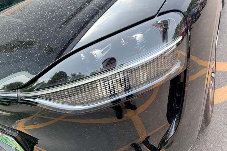 Used Hima AITO M9 2024 Range-Extended Ultra Version 42 kWh 6-Seater Model Left Front Headlight