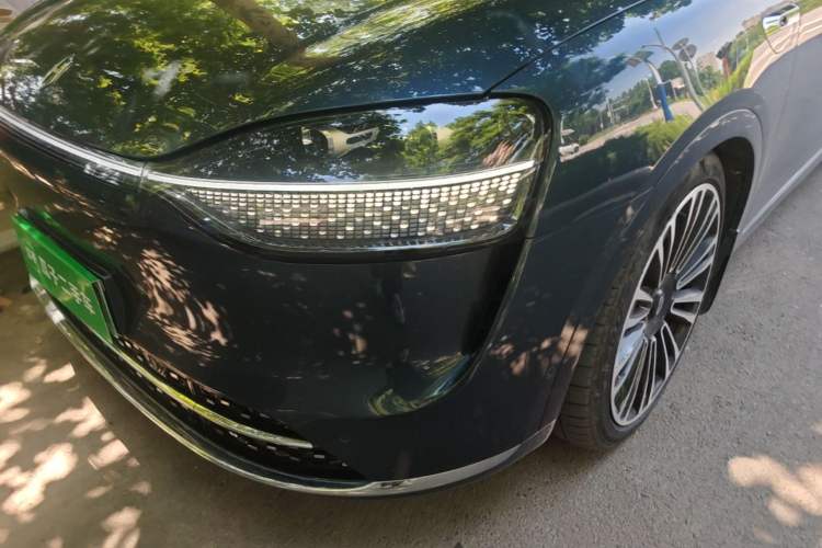 Used Hima AITO M9 2024 Range-Extended Ultra Version 42 kWh 6-Seater Model Left Front Headlight