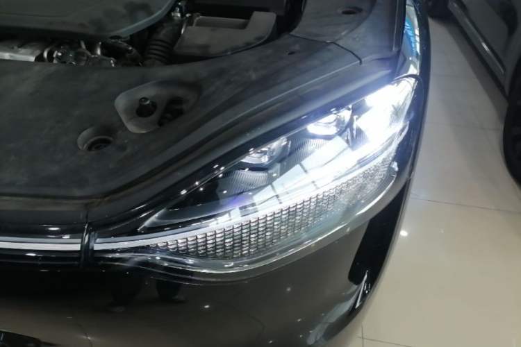 Used Hima AITO M9 2024 Range-Extended Max Edition 42 kWh 6-Seater Version Left Front Headlight