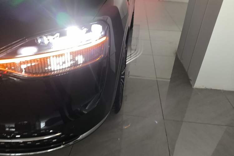 Used Hima AITO M9 2024 Range-Extended Ultra Version 52 kWh 5-Seater Model Left Front Headlight